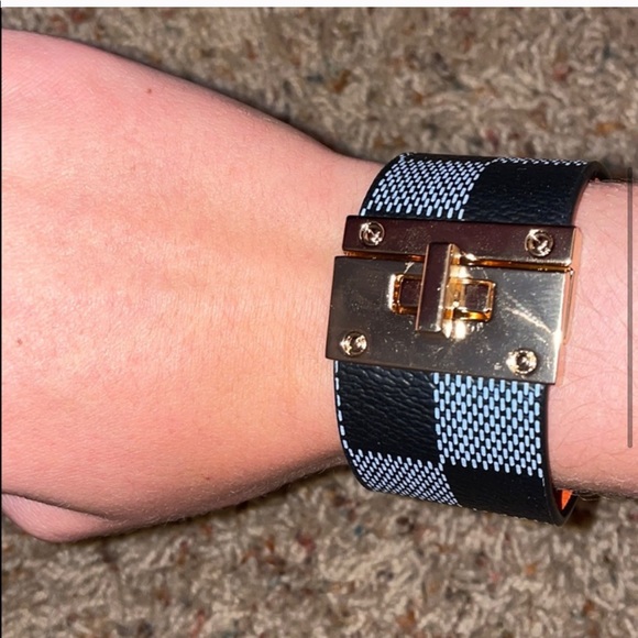 Checkered pleather bracelet - Picture 3 of 6